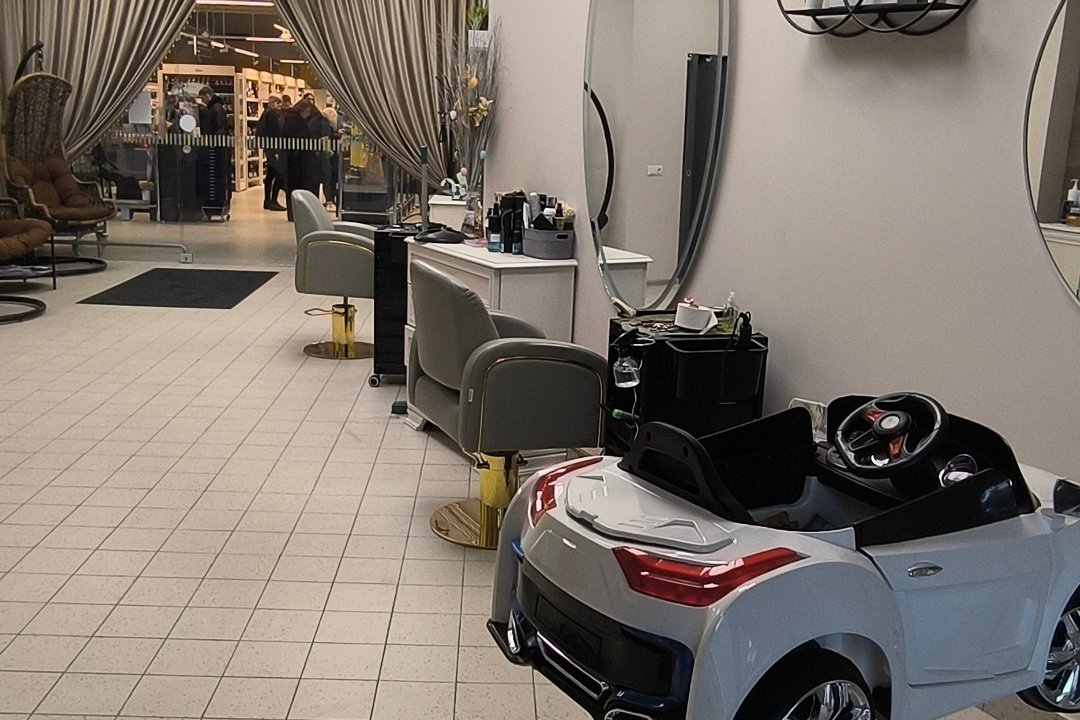 "Beauty Salon" - Lazdynėliai, Vilkpede, Vilnius