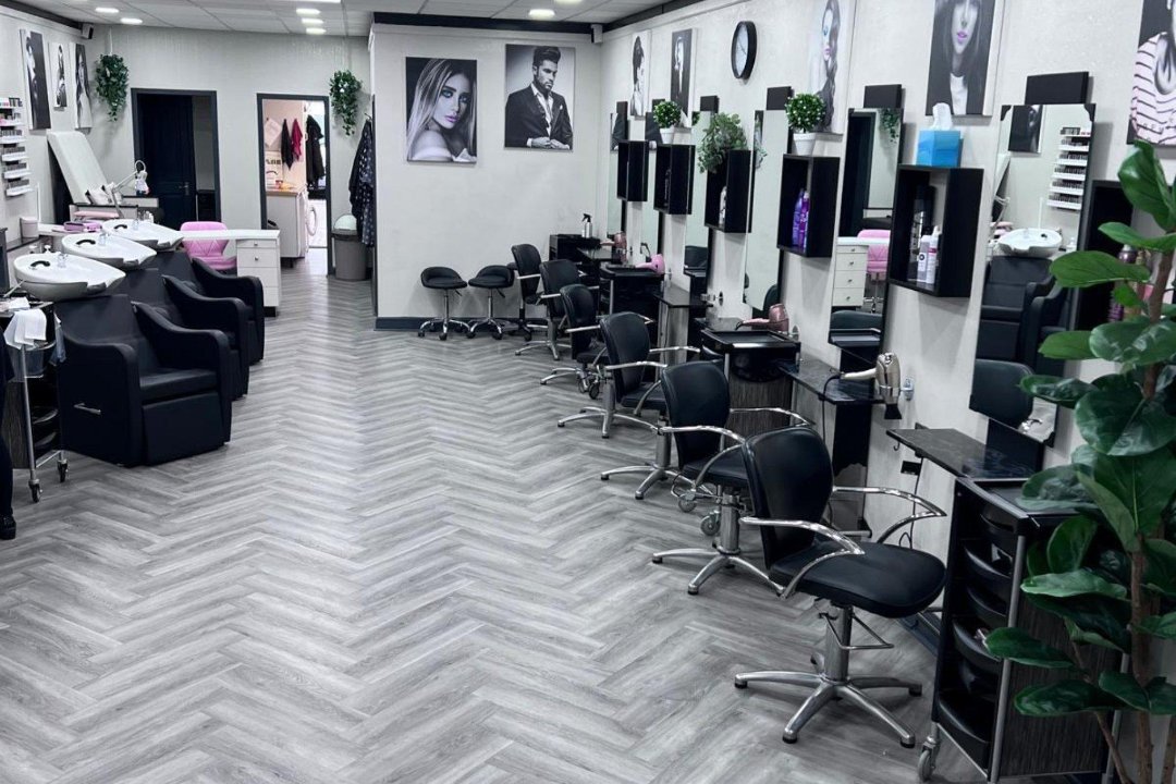 E'CLIPS Hair Studio, Southampton