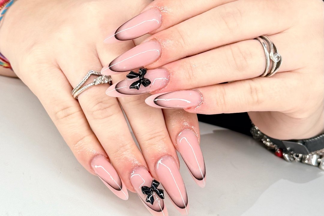 Il Bello di Essere Donna di Sharon Nails, Cambiago, Lombardia