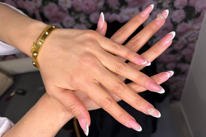 Italia Rispoli c/o Sena Salon
