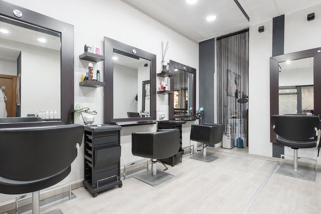 De Vivo Parrucchiere, Zona Torre Angela, Roma