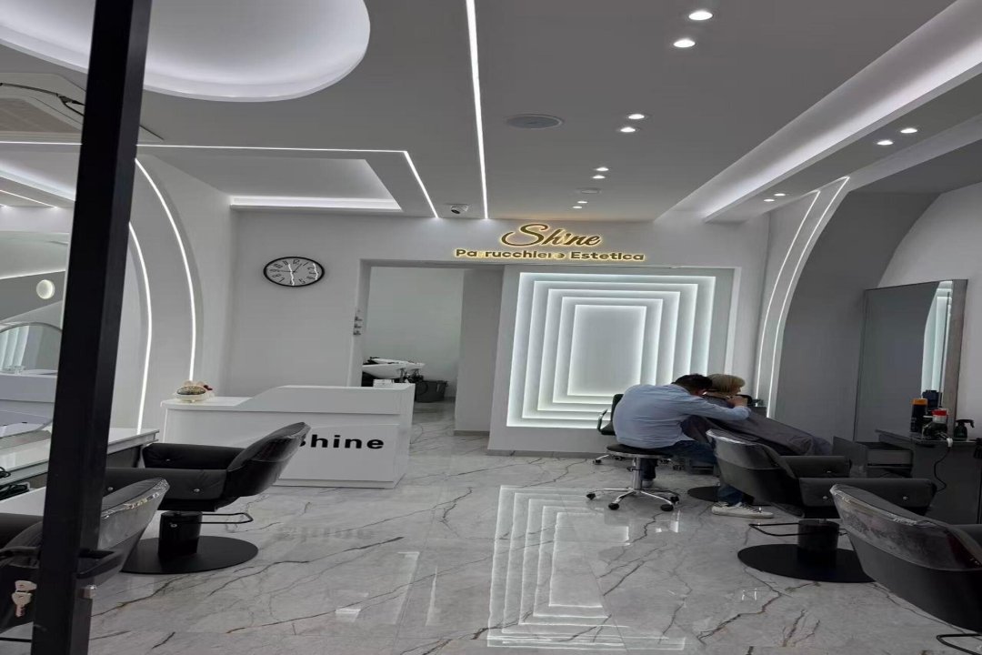 Shine Parrucchiere & Estetica, Salario, Roma