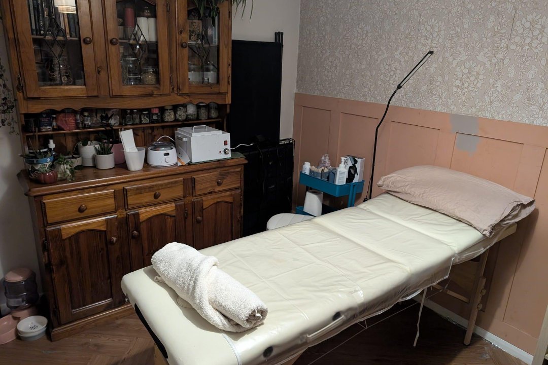 Root & Rune Waxing, Pitsford, Northamptonshire