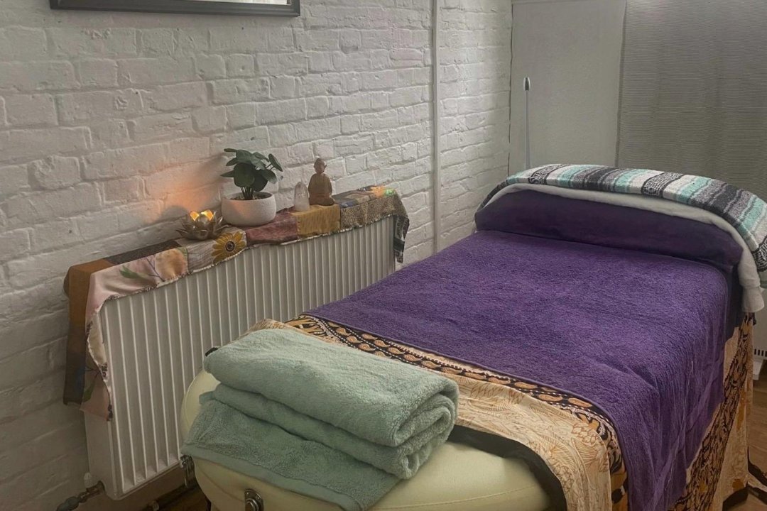 Mamatipi - Holistic Massage London, Berrylands, London