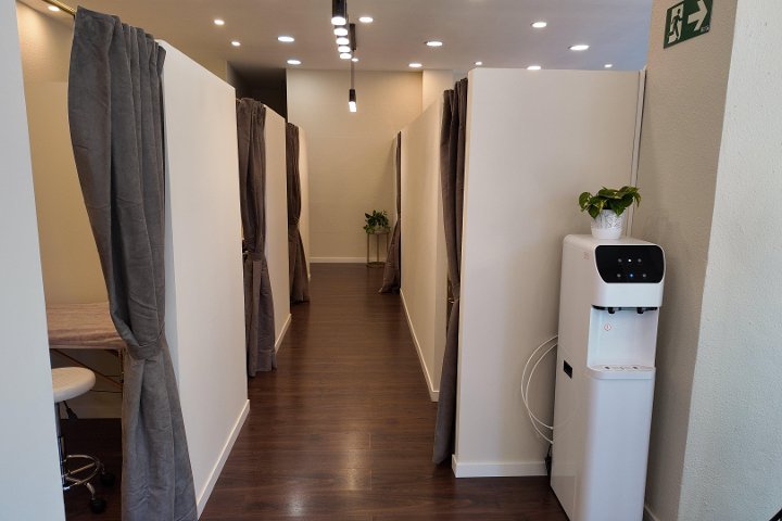 Zona de cabinas del centro publicada en Treatwell