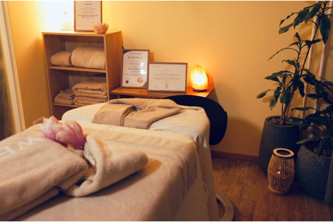 Mensch Health Movement-Inspired Bodywork by Tor, Schöneberg, Berlin