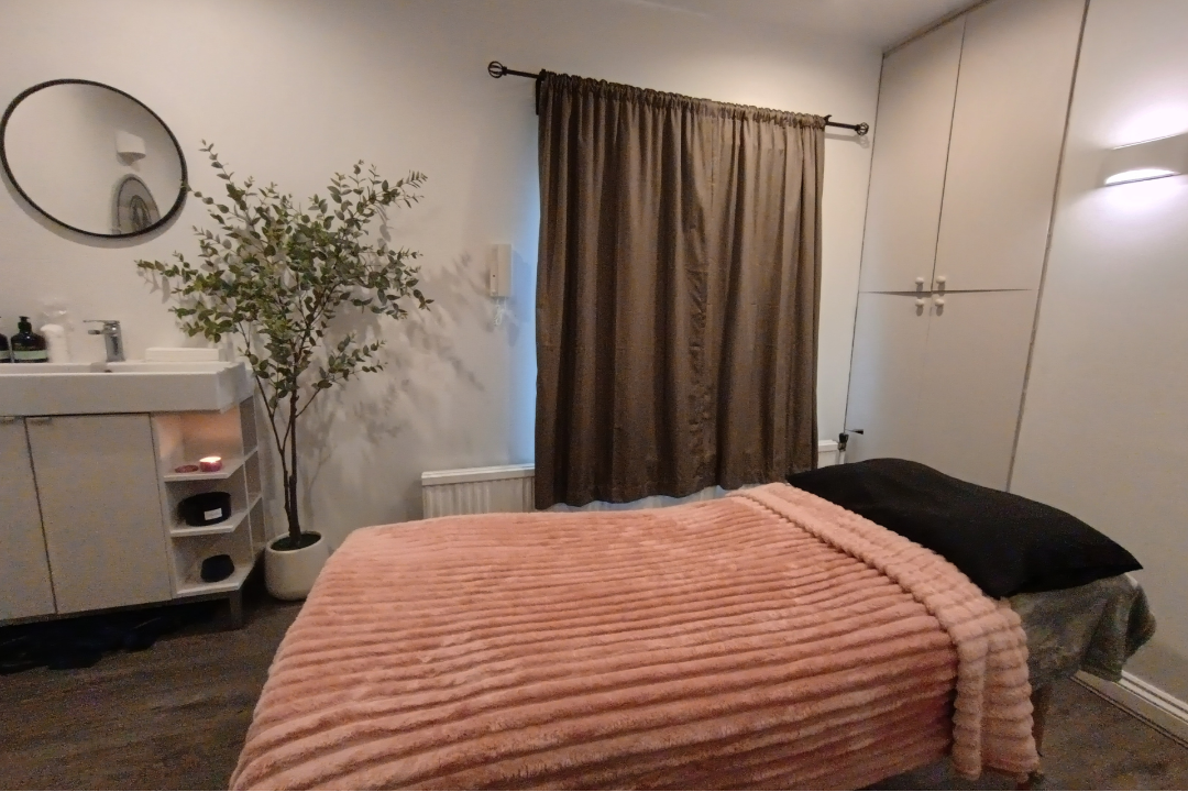 Glow Up Skincare, Mander Centre, Wolverhampton