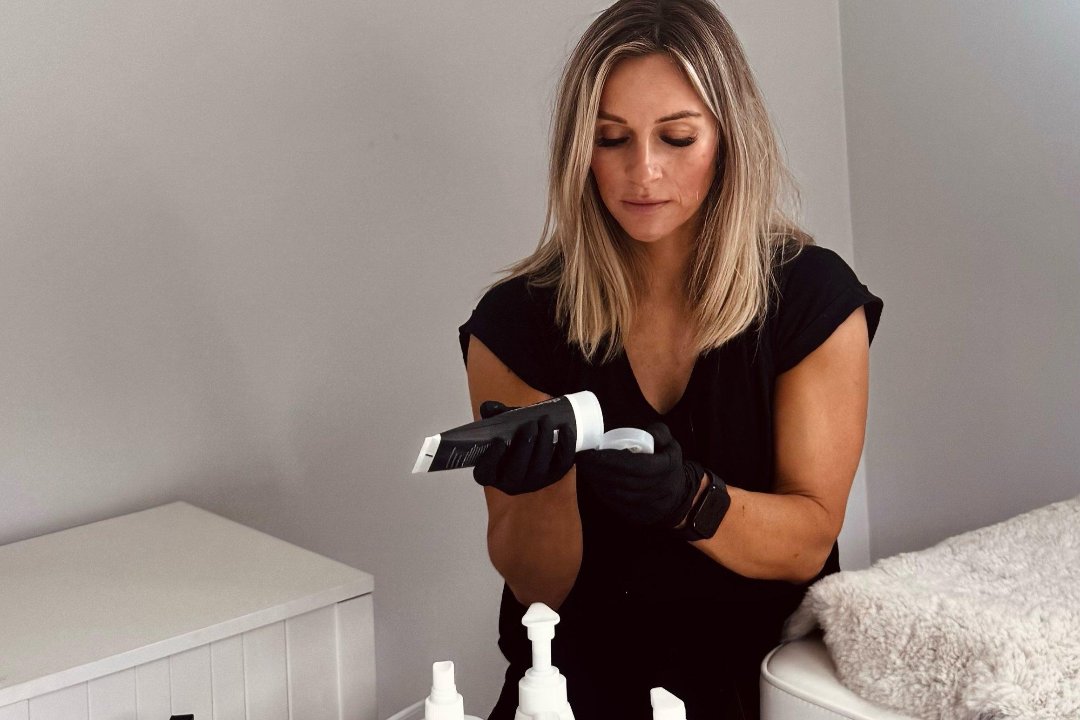 Skin No.9, Aldershot, Hampshire