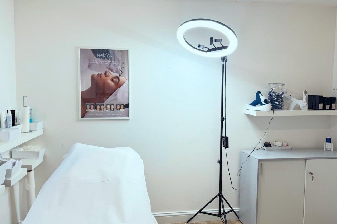 UMA CLINICSKIN, Strombeek-Bever, Flemish Brabant