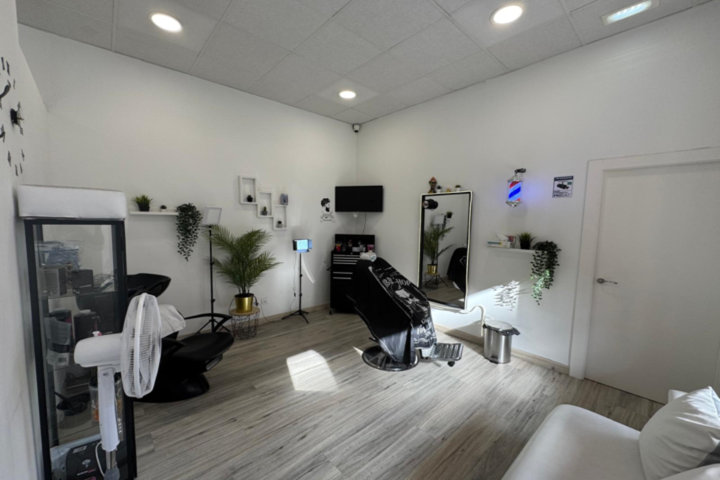 JJ Luminous Nails - Onglerie Oviedo - Photo de galerie - OneBooking