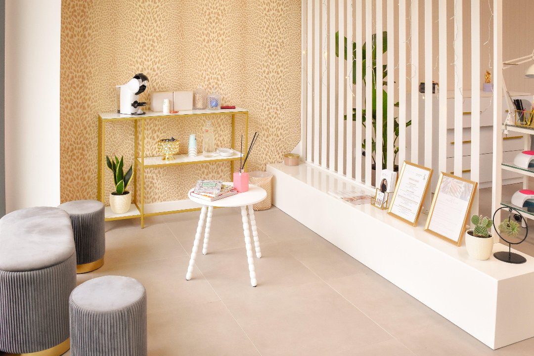 Bella Nail Studio&More, San Damiano, Lombardia