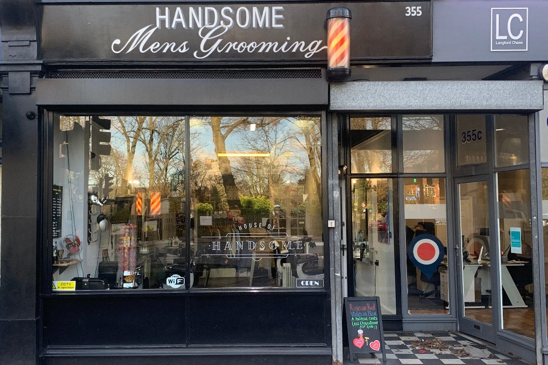 Skinvestment, Fortis Green, London