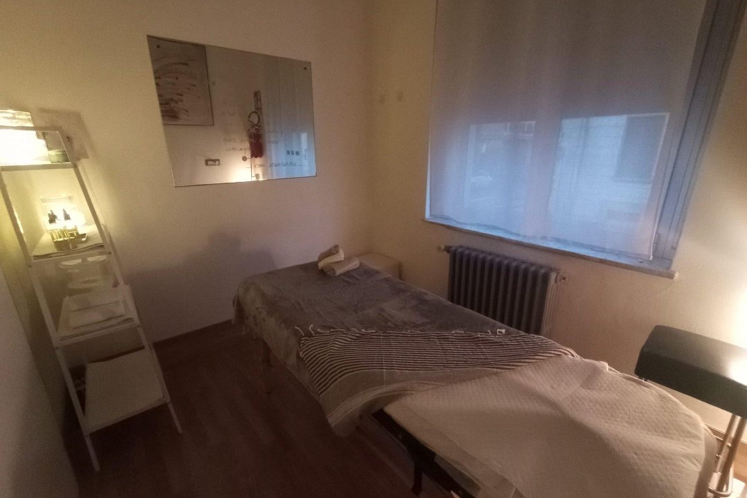 Massaggio Olistico di Paolini Romana, Monza, Lombardia