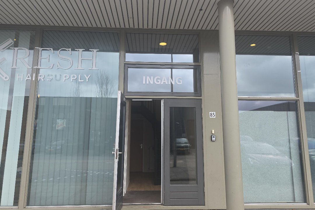 Sì Beauty&Keratine, Capelle aan den IJssel, Laan van Magisch Realisme, Rotterdam