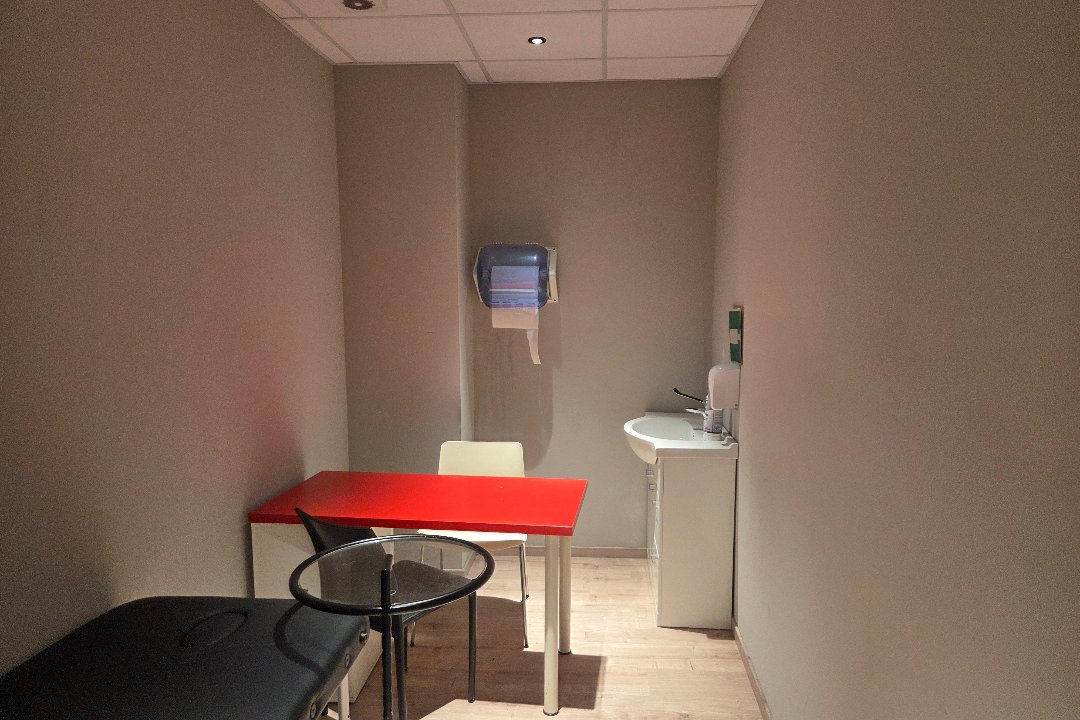 Francesco Visconti Osteopata e Massoterapista, Navigli, Milano