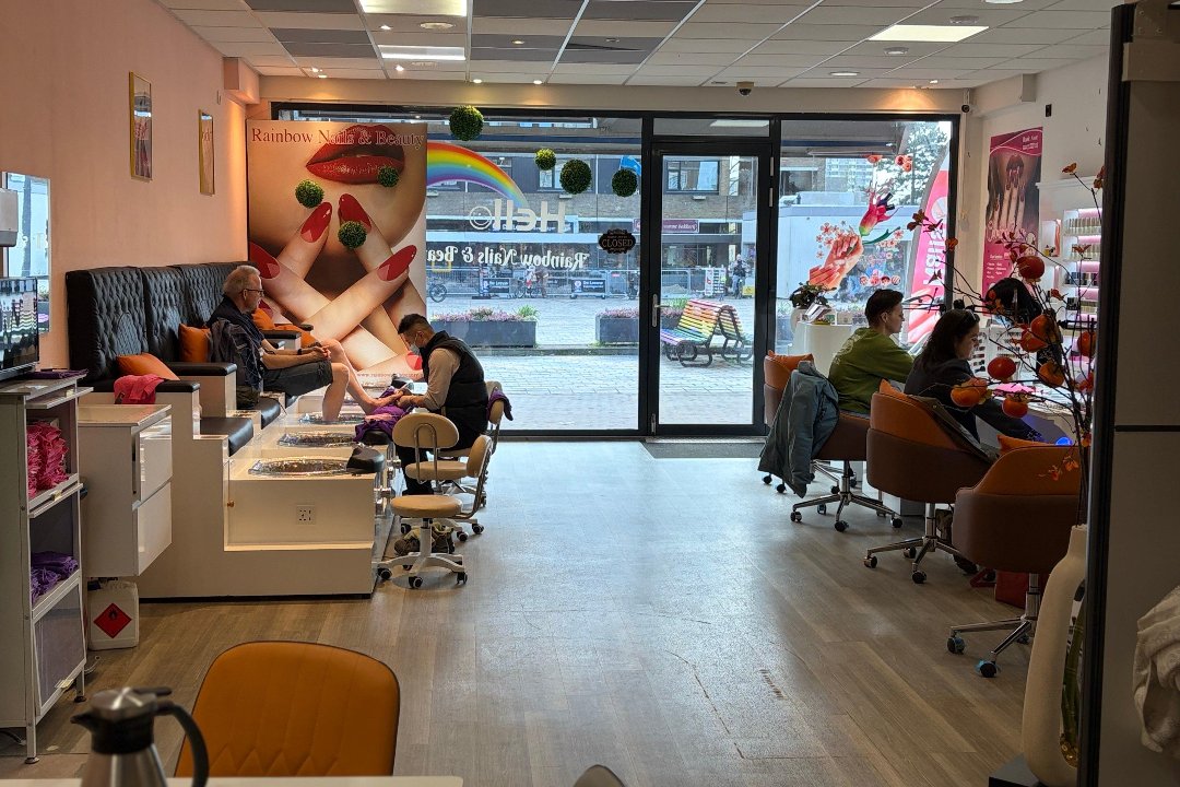 Rainbow Nails & Beauty, Hoofdplein, The Hague