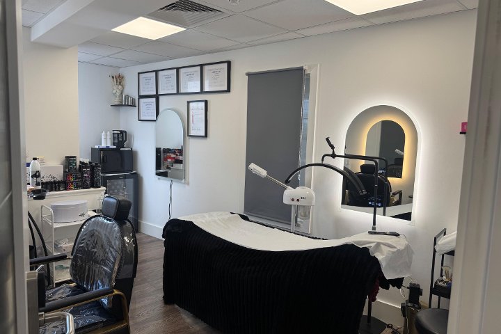 Mehru’s Beauty - Great Eastern Street (For Women's) - Coiffure Unit 19 & 27 - Photo de galerie - OneBooking