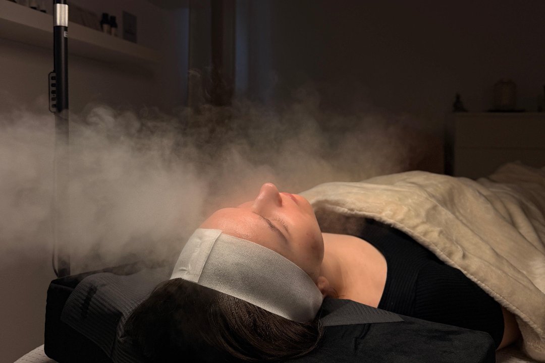 Nesa Aesthetics, Schloß Holte-Stukenbrock, Nordrhein-Westfalen