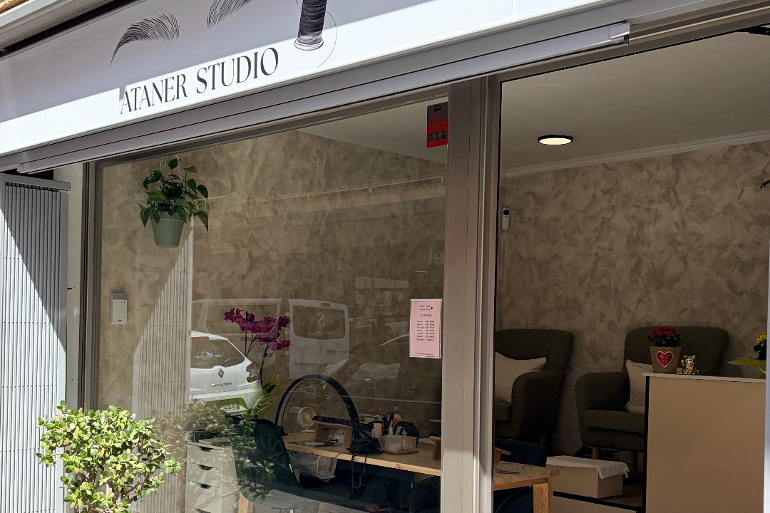 ATANER STUDIO, El Castell-Poble Vell, Castelldefels