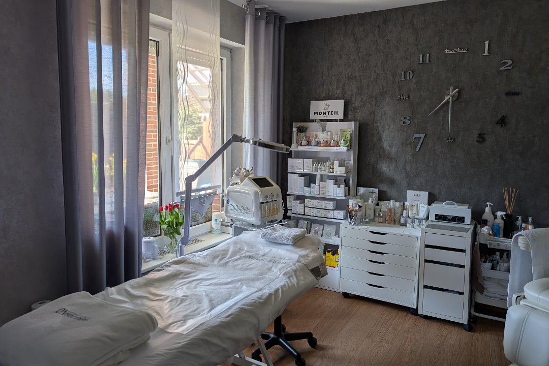 Beauty by Olga, Löningen