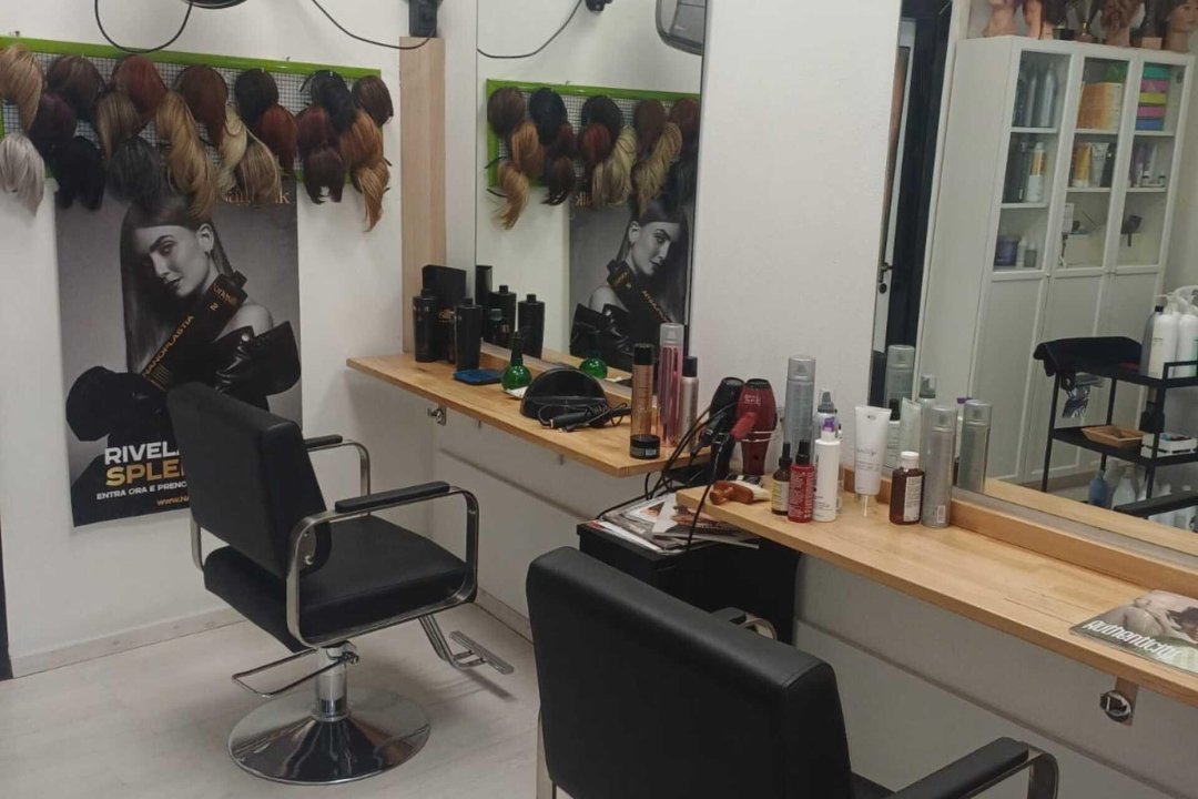 Rokko Hair Designer, Rovello Porro, Lombardia