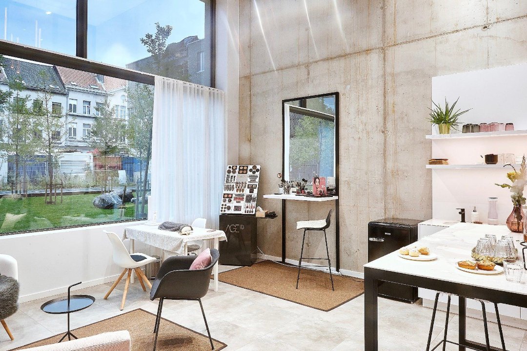 Coco's Luxury Beauty Bar ‘t Eilandje, Falconplein, Antwerpen