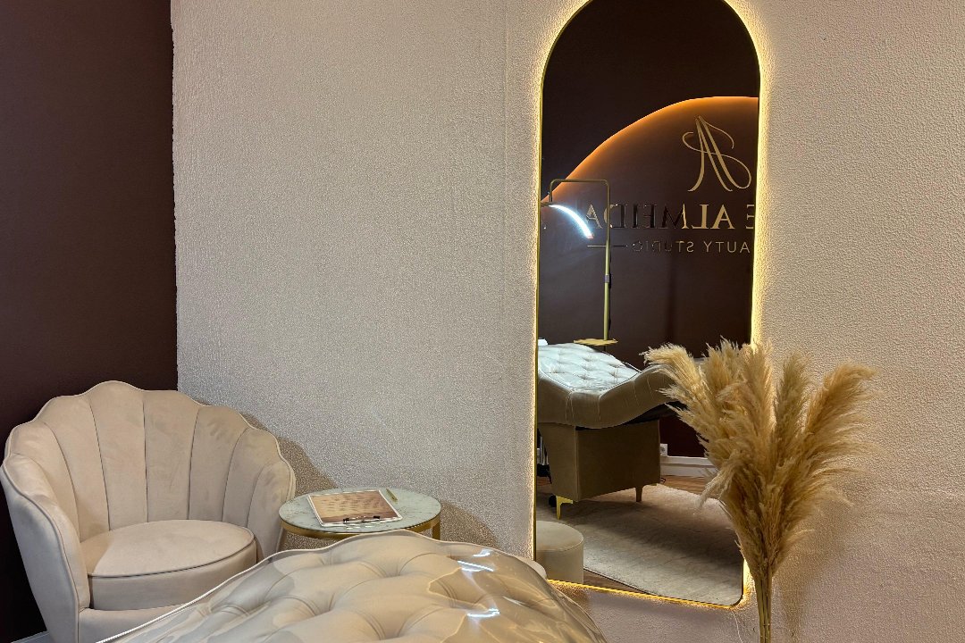 Jeice Almeida Studio Beauty, Almada