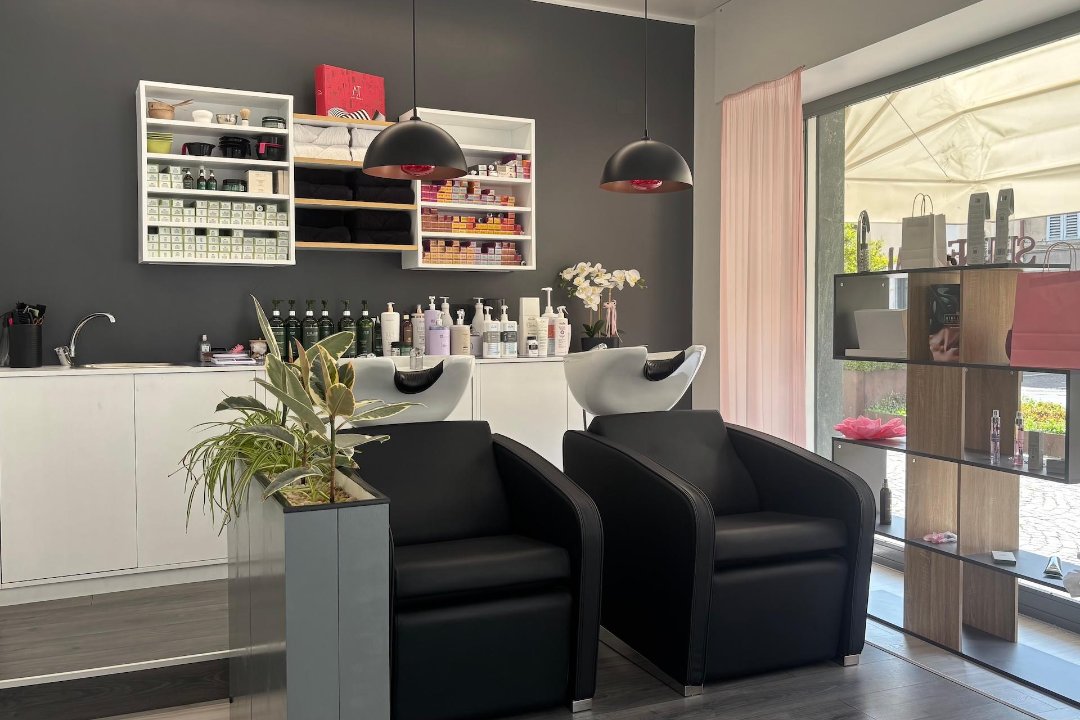 Shine Lab Hair & Make Up, Mariano Comense, Lombardia