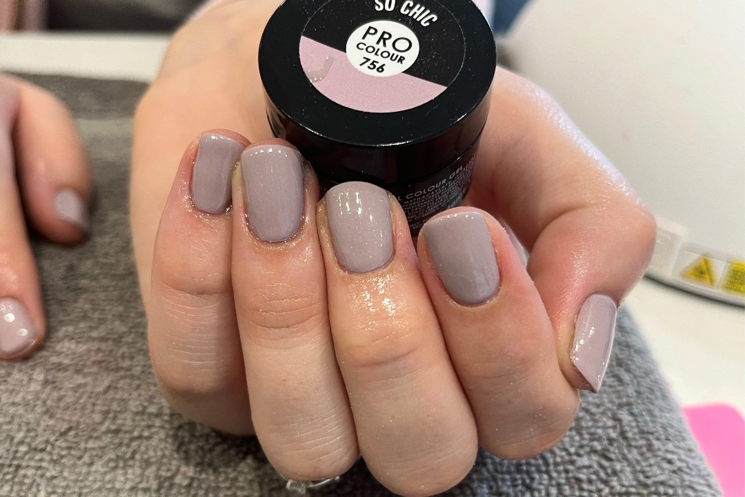 Nails and Reiki with Emma, Frimley, Surrey