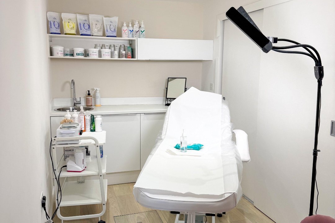 Waxing & Sugaring by Viktoria, Bishops Park, London