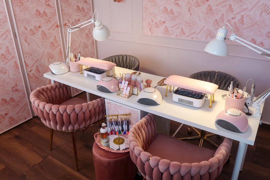 The Nailroom Denhaag, Landen, Den Haag