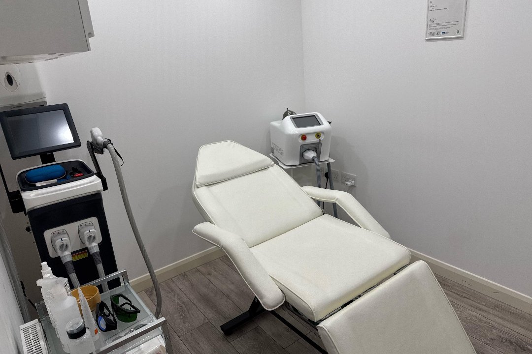 Etera Medical Centre, Grove Green Road, London
