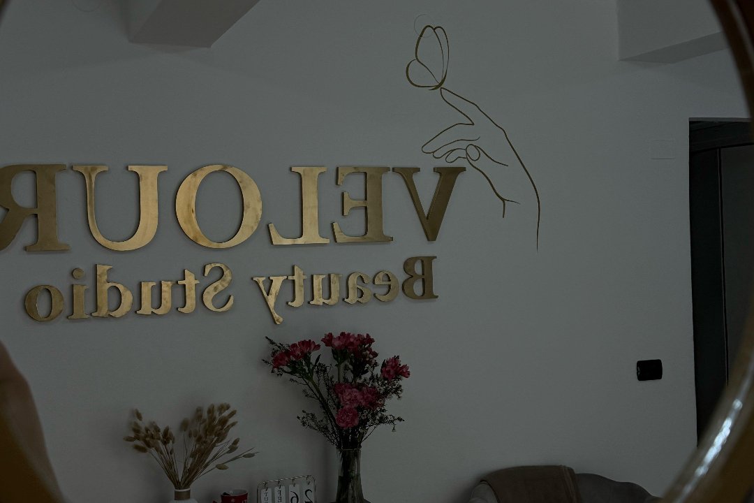 Velour Beauty Studio, Traversetolo, Emilia-Romagna