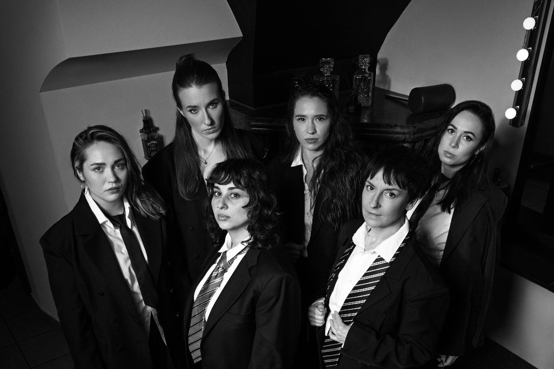 Lady Barber, Senamiestis, Vilnius