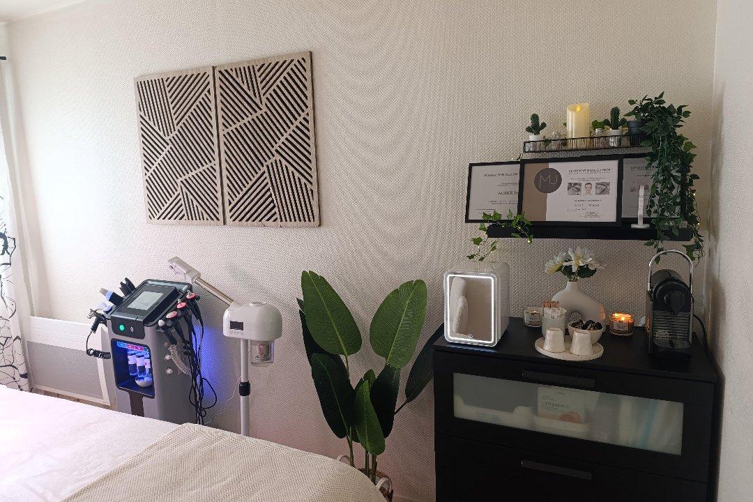 DermaSkin Studio, Courbevoie, Hauts-de-Seine