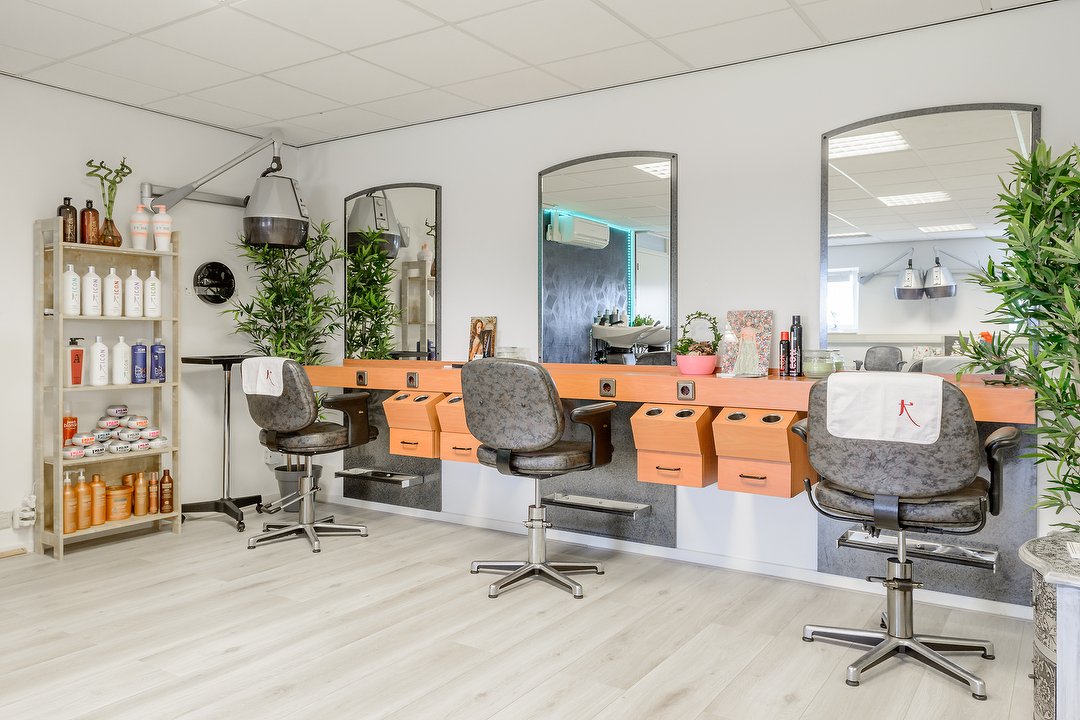 Lucero Hairstyles, Literatuurwijk, Almere