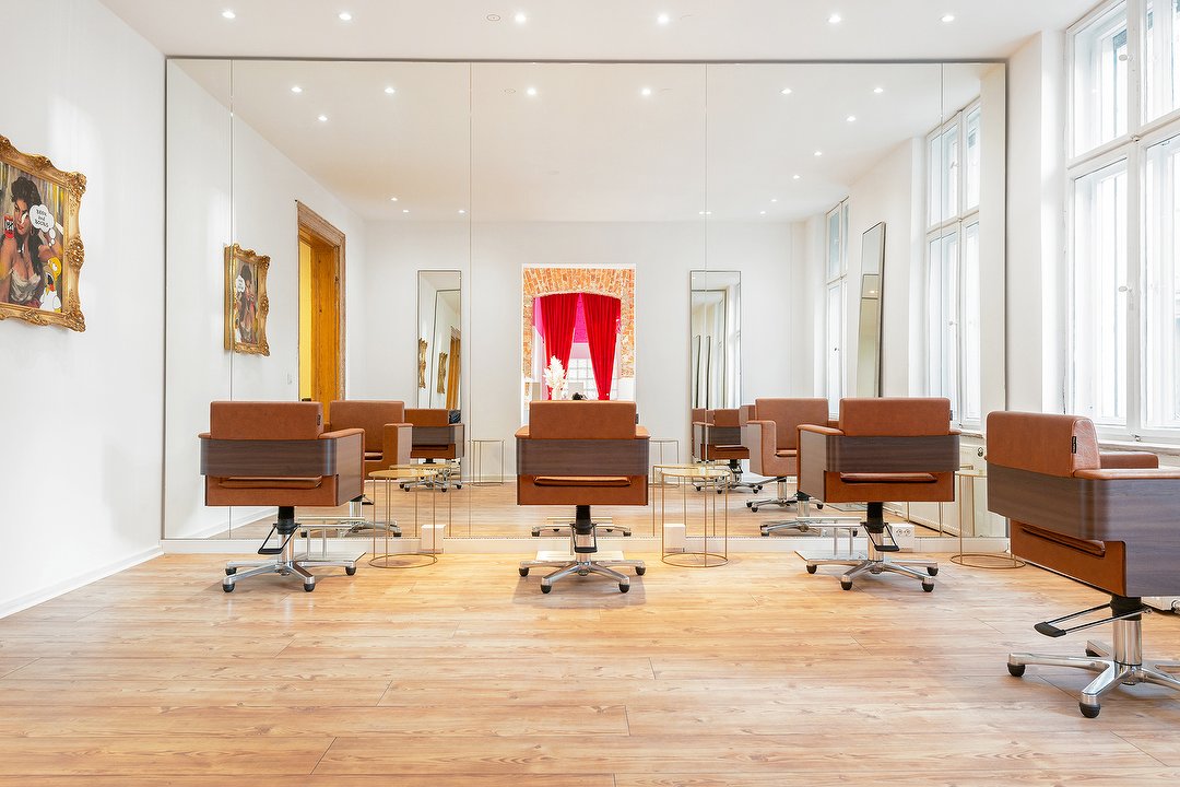 Reza Hair Berlin Friseur In Mitte Berlin Treatwell