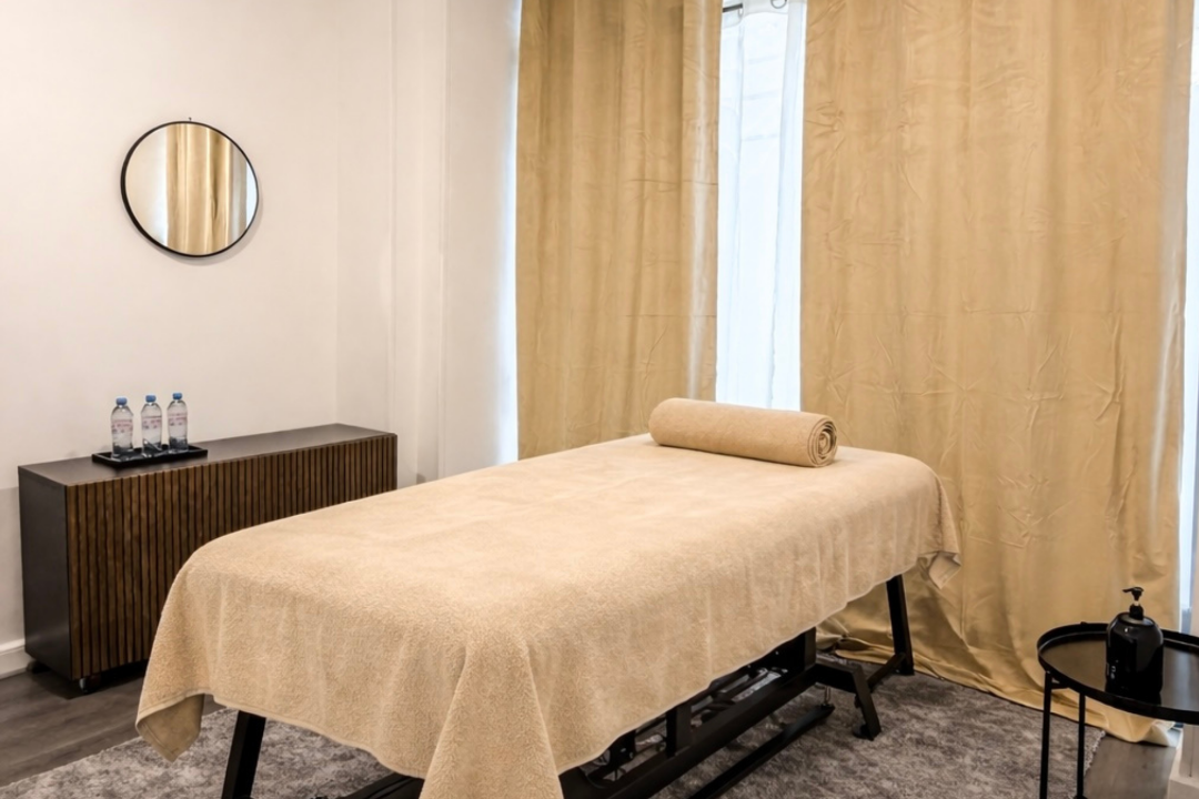 Jovel Campbell | Deep Tissue & Sports Massage Paris, Rue Ballu, Paris
