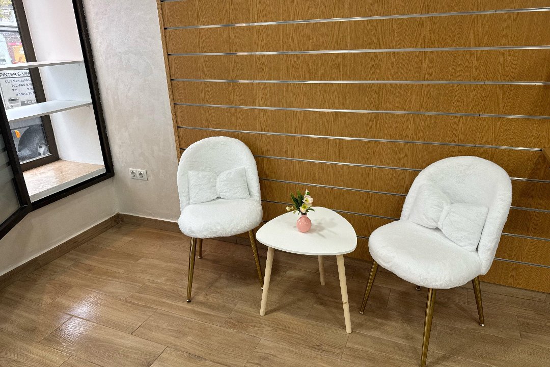 Peluqueria De Luxe, Teruel