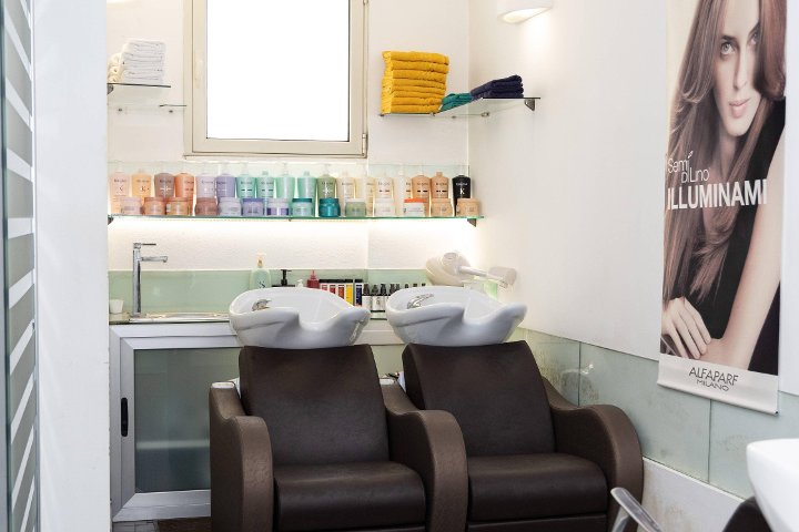 H A I R  &  B E A U T Y " Giuseppe Russo e Lucia Morales" - Massage Catania - Photo de galerie - OneBooking