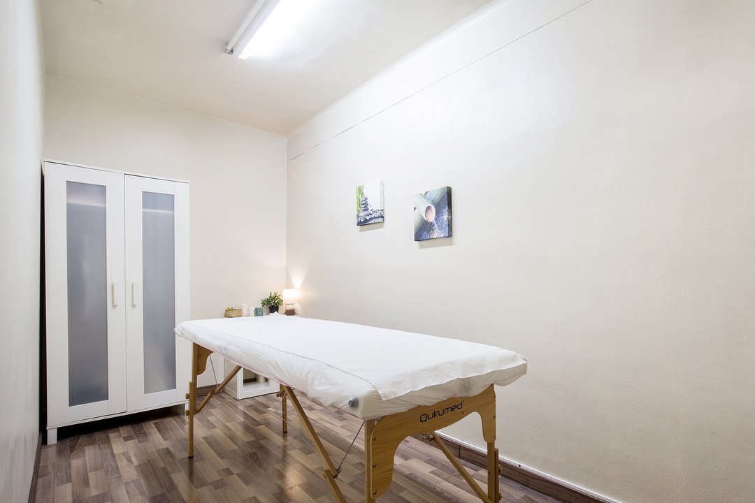 Aham Prema Massage, Sants, Barcelona