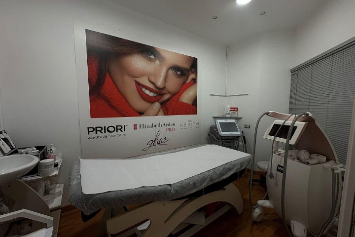 Centro Estetico Ghié - Estetica con Nail's e PMU - Onglerie Latina LT - Photo de galerie - OneBooking
