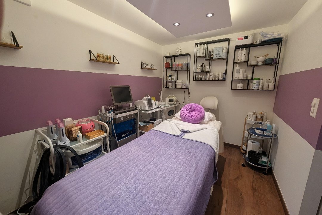 Institut Dollys, Kanton Waadt