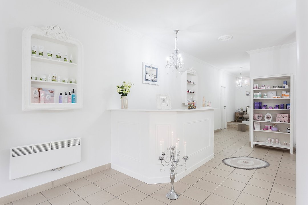 Angely beauty salon, Wezembeek-Oppem, Flemish Brabant