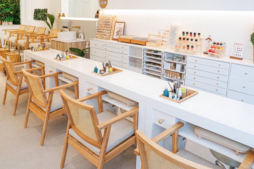 Lin’s Nail Beauty Wellness, Swiss Cottage, London