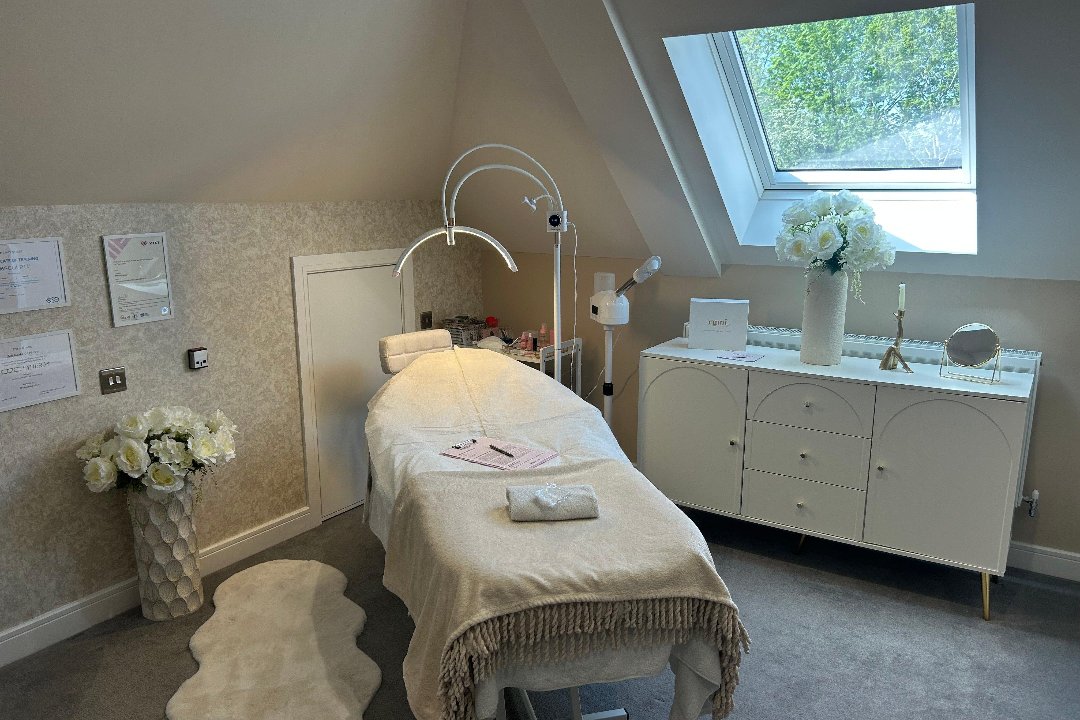 Blink & Glow, Bushey, Hertfordshire