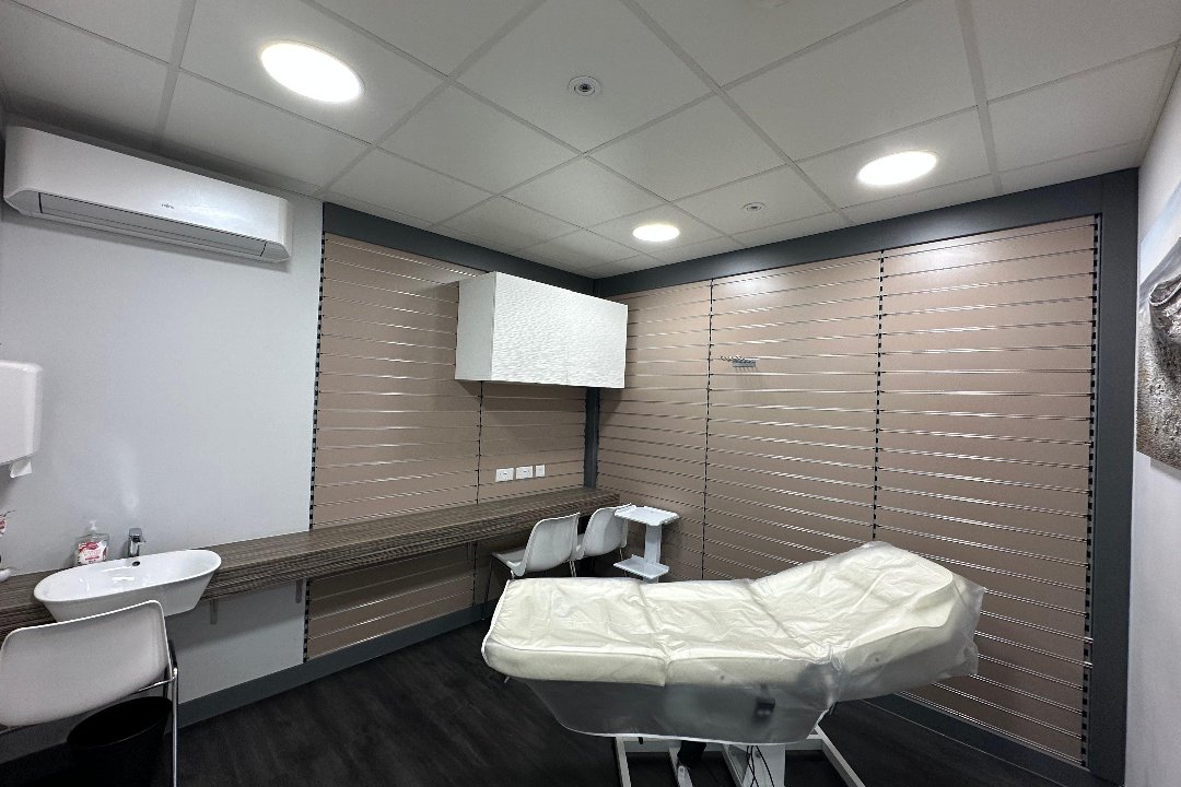 Avenir Clinics - Northwood, Northwood Hills, London