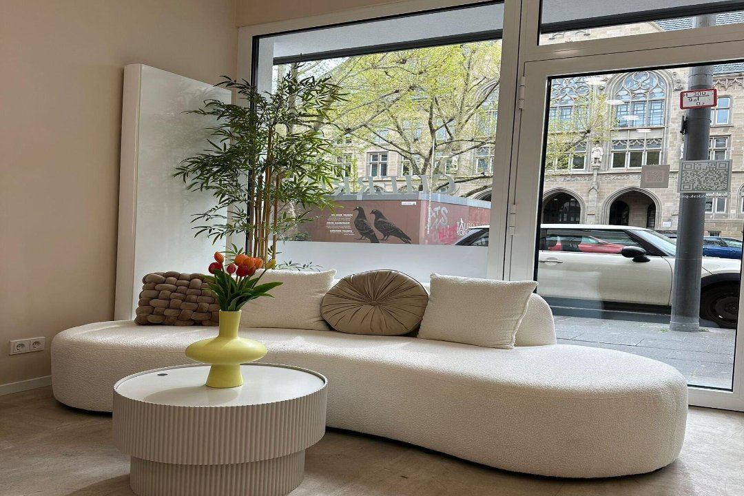 Face Massage by Natalia, Hansaring, Köln