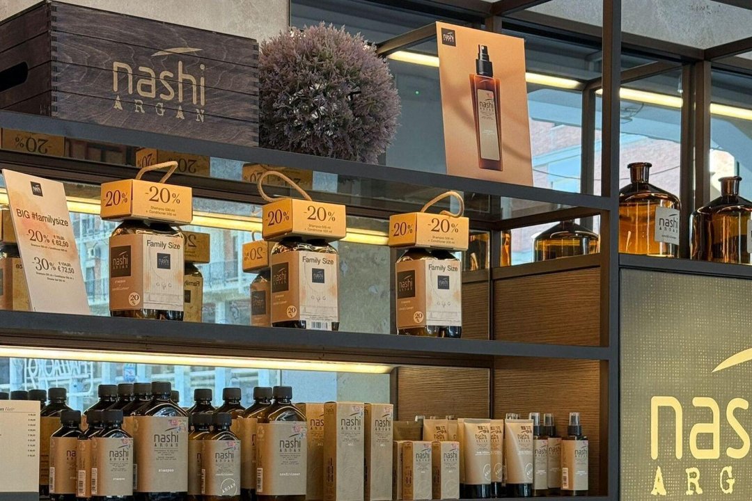 +ZeroOtto - Salone Total Nashi, Giacomo Leopardi, Catania