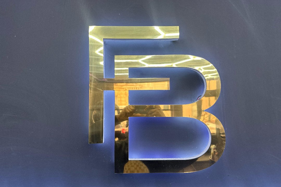 Famous Barber, Clichy-la-Garenne, Hauts-de-Seine